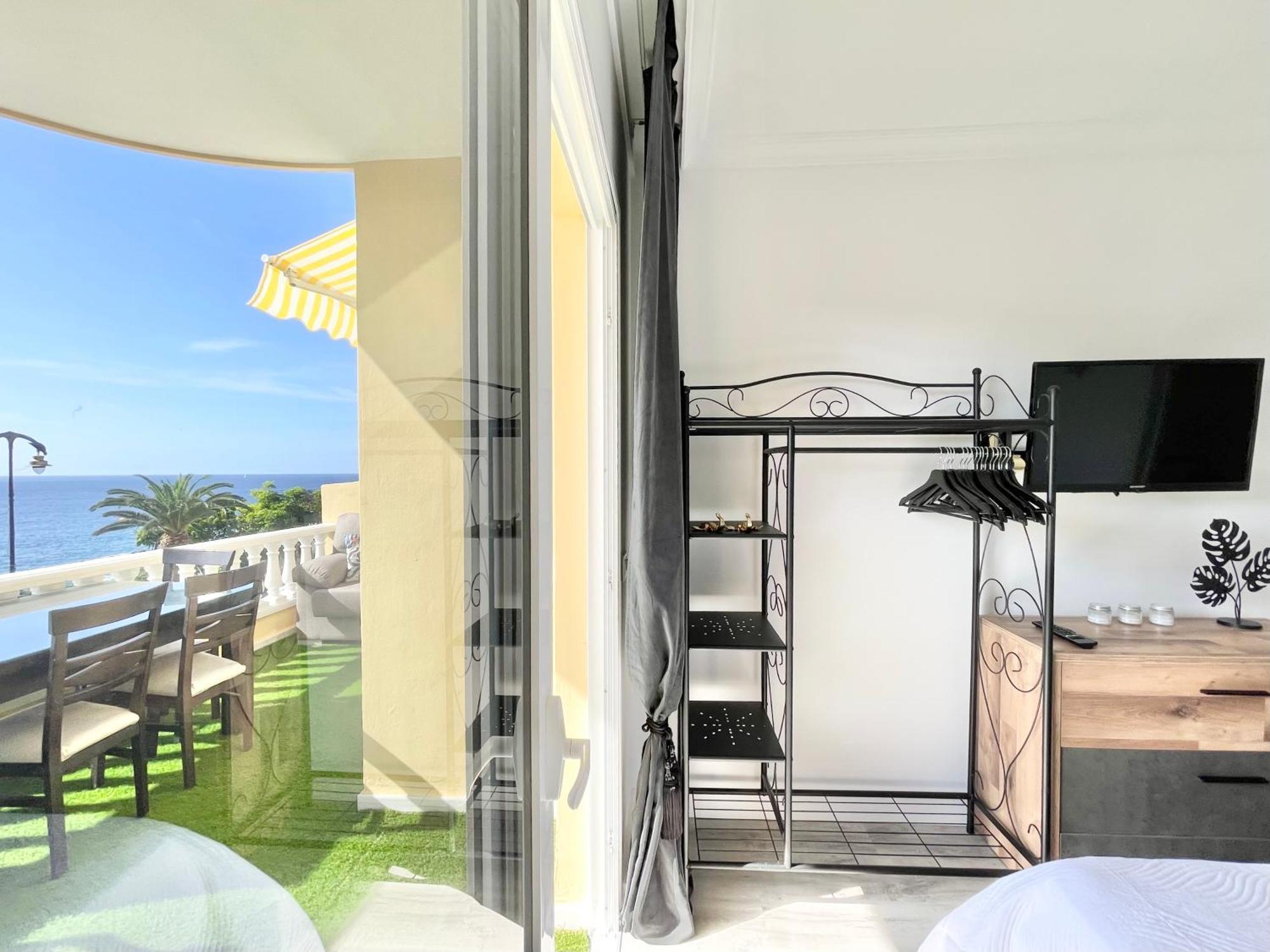Paulmarie Apartment Gigantes Ocean Lounge プエルト・デ・サンティアゴ エクステリア 写真